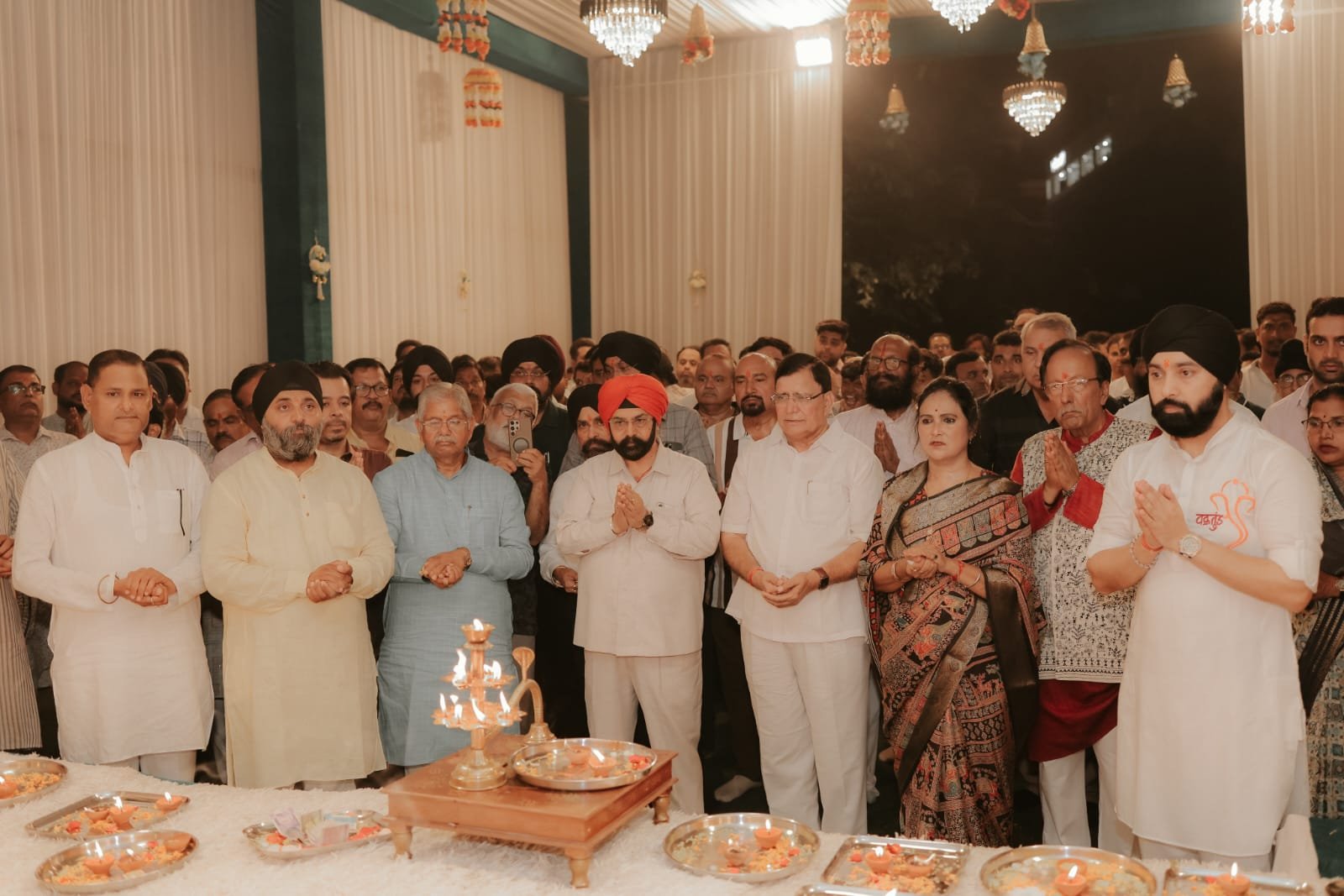 फाउंडेशन क्रिकेट एकेडमी में गूंजे गणपति बप्पा के जयकारे, महाआरती में उमड़ा श्रद्धा का सैलाब…